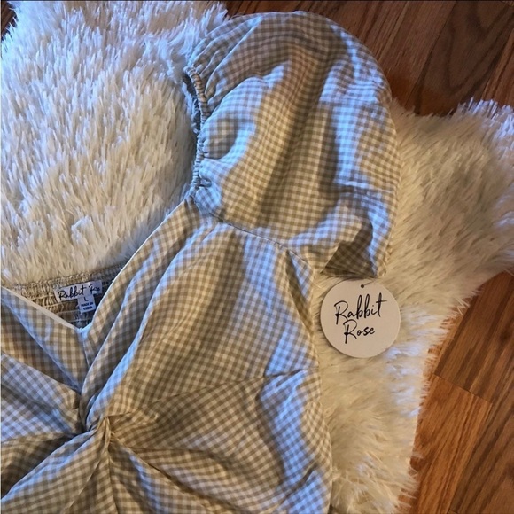 Puff Sleeve Crop Top - Picture 3 of 6